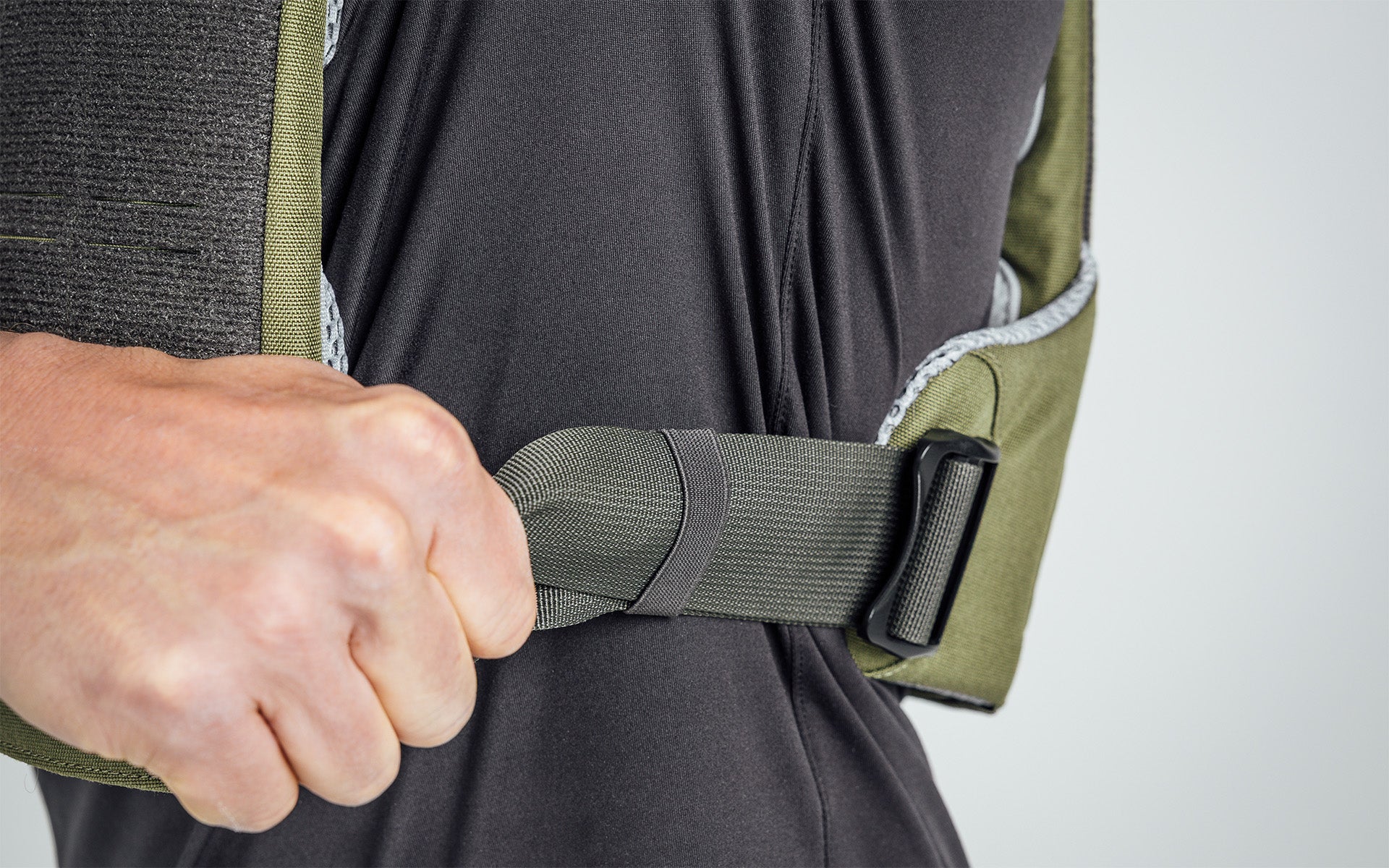 Strata™ Weight Vest and Plates - Image 9